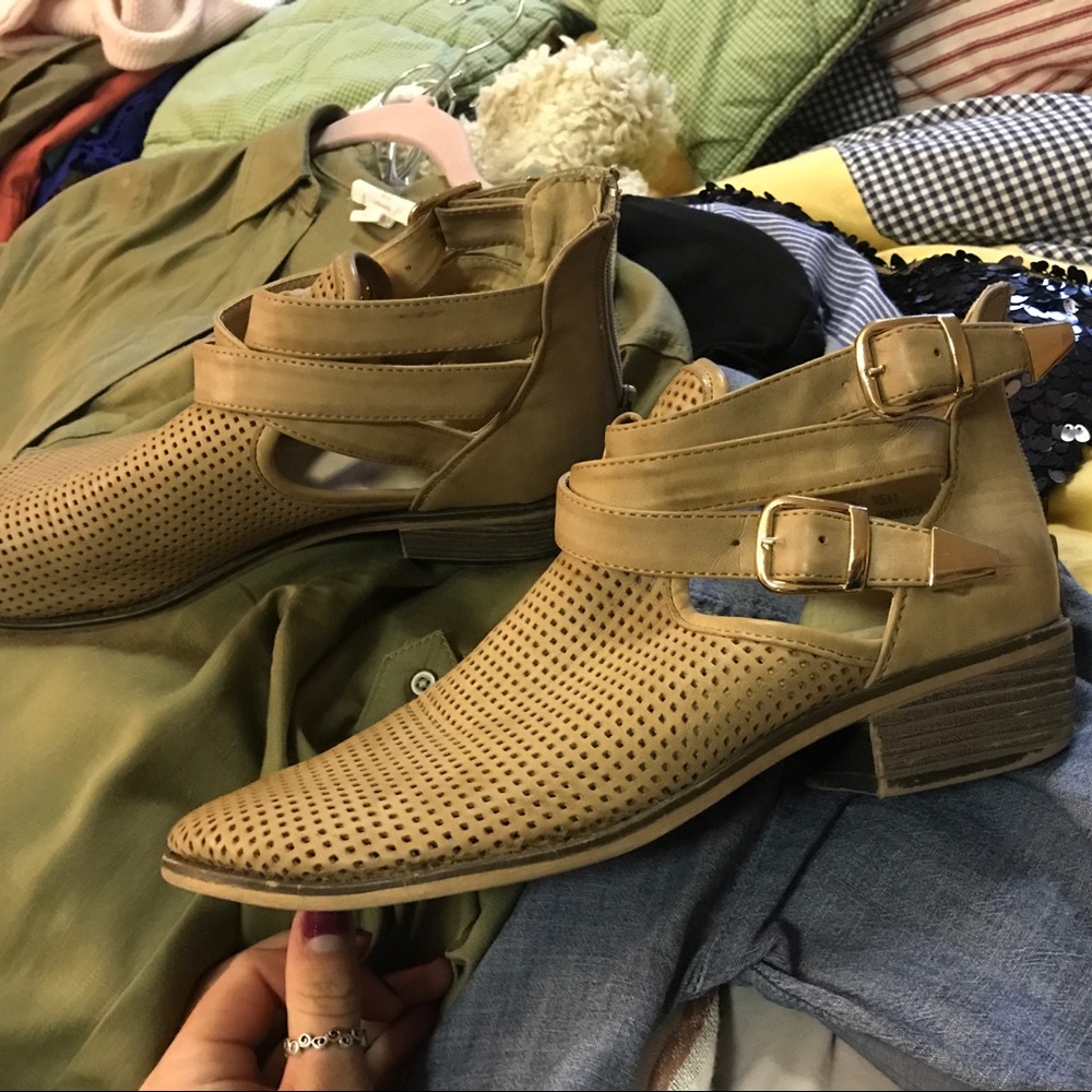 Amazing comfort. good as new!